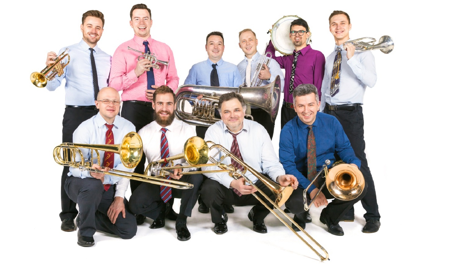 Джазовые ансамбли брасс квинтет. Духовой ансамбль. Музыкальный брасс ансамбль. Петербург брасс ансамбль. Кларнетист берлинской филармонии.