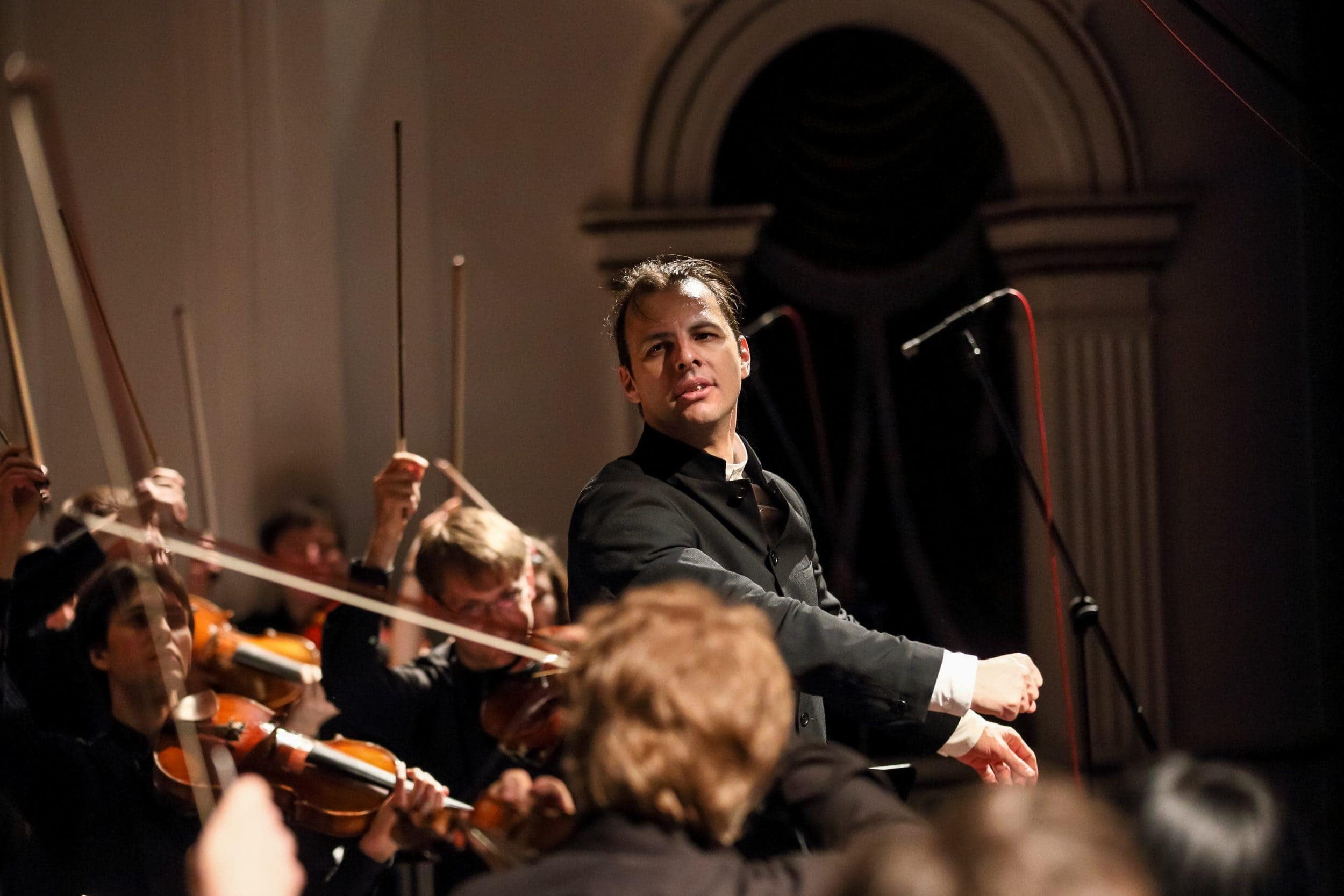 Теодор Курентзис. Оркестр MusicAeterna